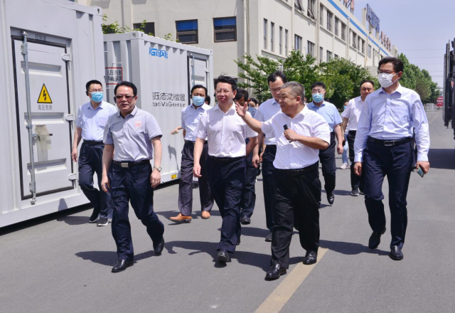 市人大常委会委员张弢带队到球盟会(中国)公司专题调研