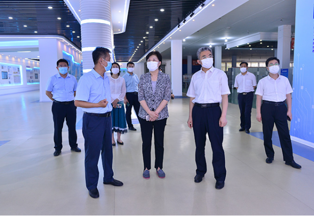 济宁市政协主席、党组书记霍媛媛到球盟会(中国)公司调研