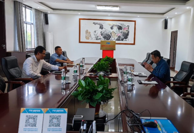 李强县长到球盟会(中国)公司走访调研