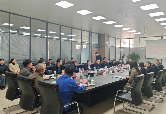 山东国家标准技术审评中心到球盟会(中国)调研标准化工作